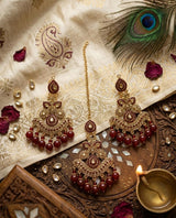 Maang Tikka Earrings Set