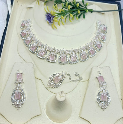 Zarcon Necklace & Earrings Set